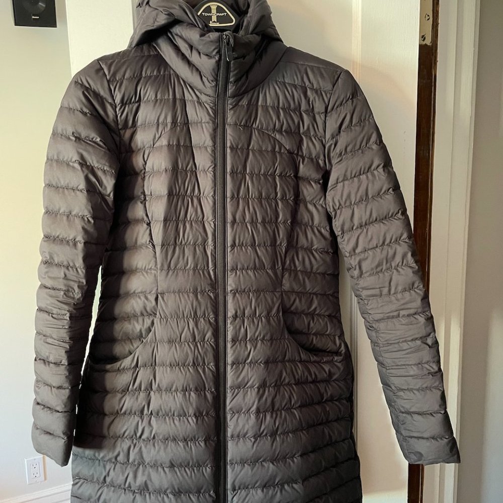 Lululemon pack it down jacket